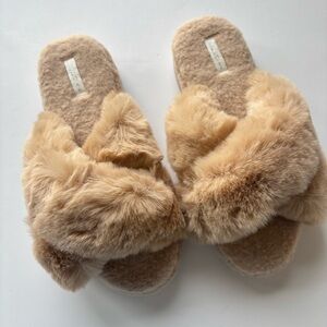 SH2 Halluci Soft Plush Fleece Indoor or Outdoor Cozy Faux Fur Slippers Tan 10/11